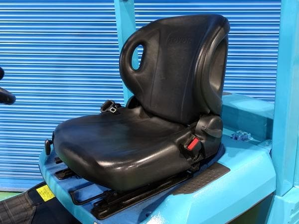 Battery Forklift — Auction (lot 1207-6537411)