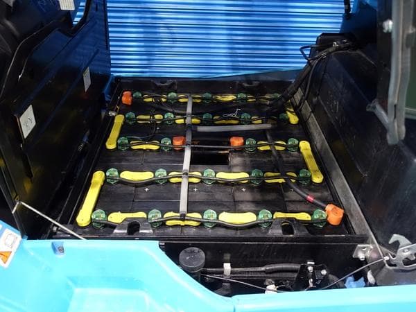 Battery Forklift — Auction (lot 1207-6537411)
