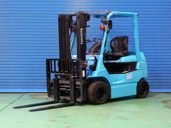 Battery Forklift — Auction (lot 1207-6537411)