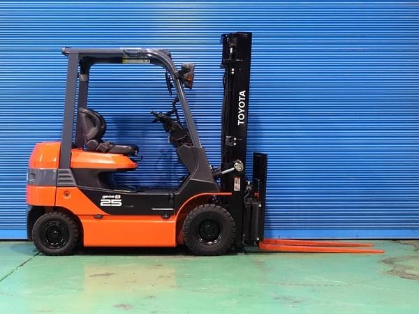 Battery Forklift — Auction (lot 1207-6537414)