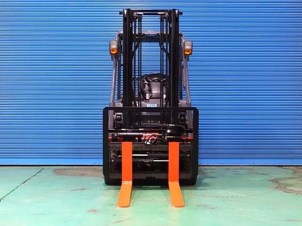 Battery Forklift — Auction (lot 1207-6537414)