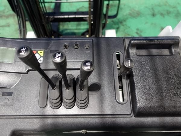 Reach Forklift — Auction (lot 1207-6537782)