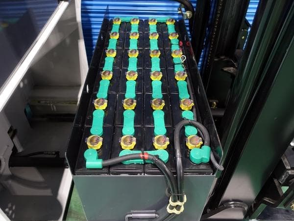 Reach Forklift — Auction (lot 1207-6537782)