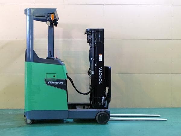 Reach Forklift — Auction (lot 1207-6541036)