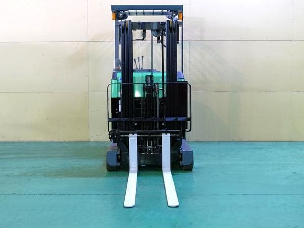 Reach Forklift — Auction (lot 1207-6541036)