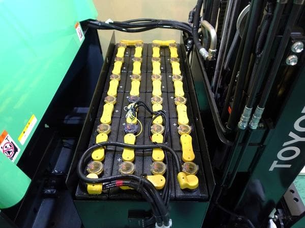 Reach Forklift — Auction (lot 1207-6541036)