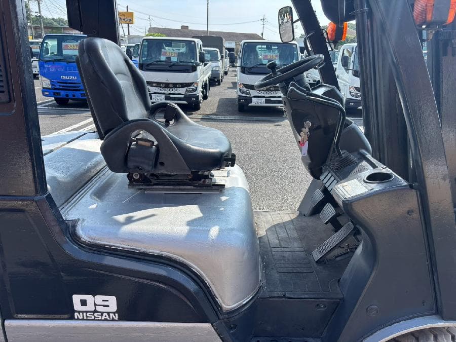 Forklift — Auction (lot 1207-6542429)