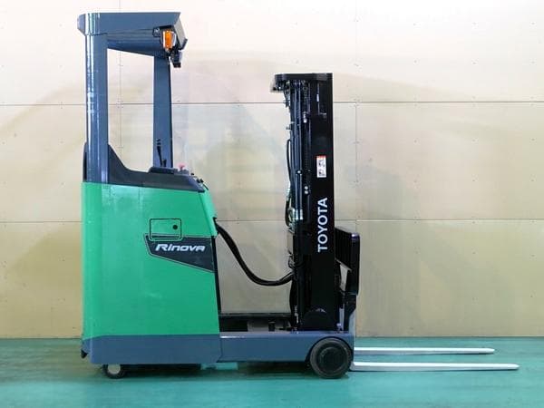 Reach Forklift — Auction (lot 1207-6545982)
