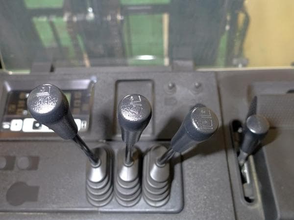 Reach Forklift — Auction (lot 1207-6545982)
