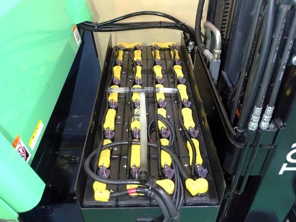 Reach Forklift — Auction (lot 1207-6545982)