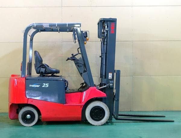 Battery Forklift — Auction (lot 1207-6545983)