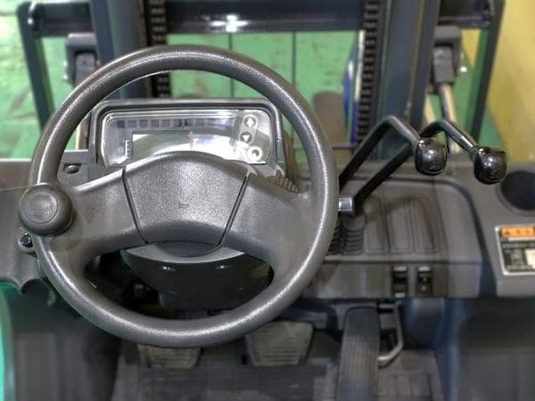 Forklift — Auction (lot 1207-6546539)