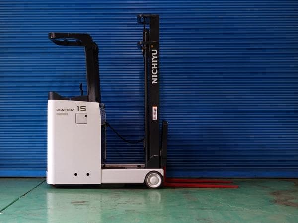 Reach Forklift — Auction (lot 1207-6546918)