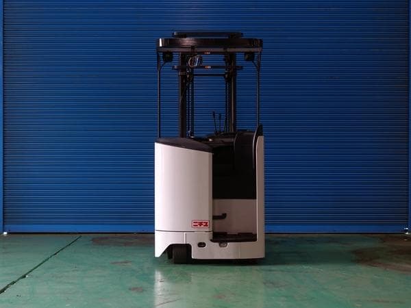 Reach Forklift — Auction (lot 1207-6546918)
