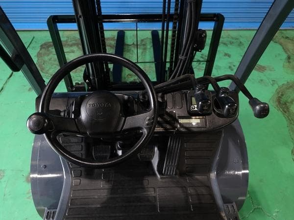 Forklift — Auction (lot 1207-6547025)