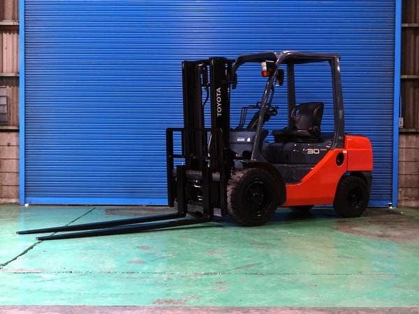 Forklift — Auction (lot 1207-6547025)