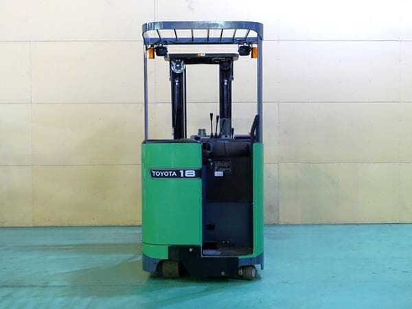 Reach Forklift — Auction (lot 1207-6547747)
