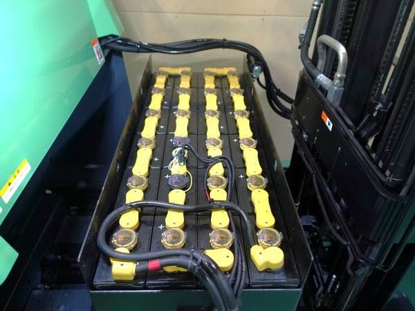 Reach Forklift — Auction (lot 1207-6547747)