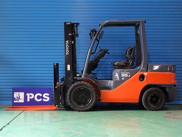 Forklift — Auction (lot 1207-6548584)