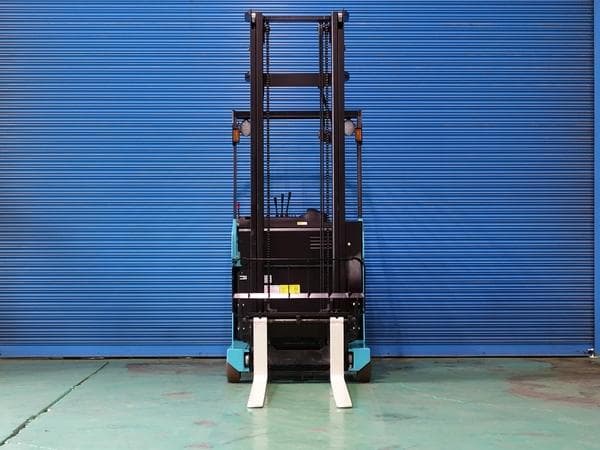 Reach Forklift — Auction (lot 1207-6548585)