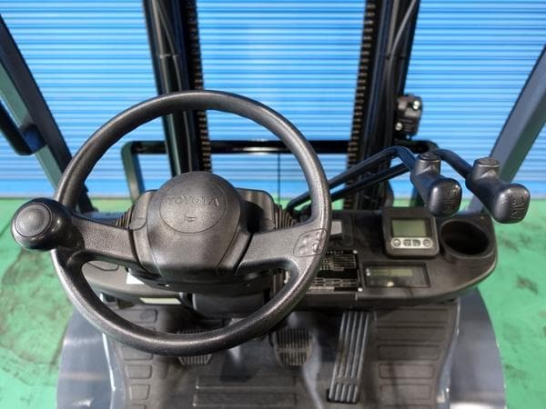 Forklift — Auction (lot 1207-6548640)