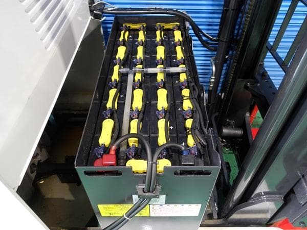 Reach Forklift — Auction (lot 1207-6548642)