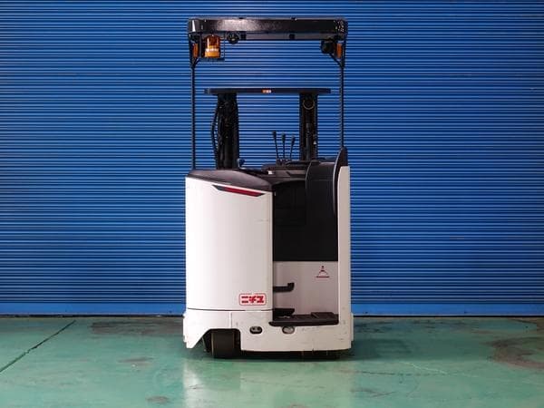 Reach Forklift — Auction (lot 1207-6548773)