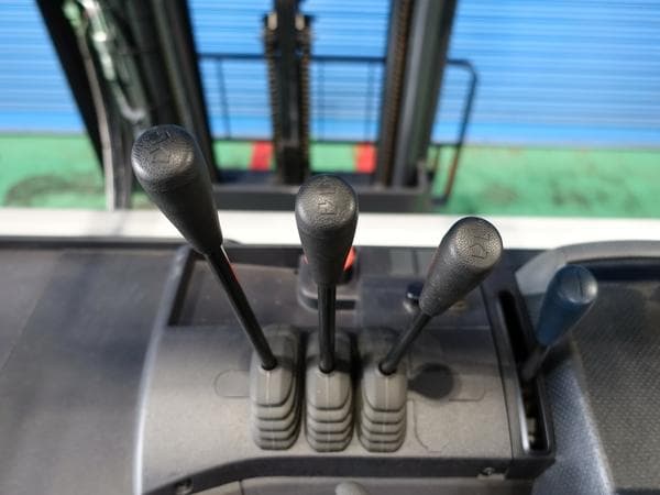 Reach Forklift — Auction (lot 1207-6548773)