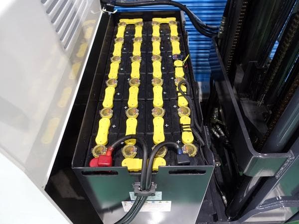 Reach Forklift — Auction (lot 1207-6548773)