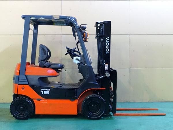 Battery Forklift — Auction (lot 1207-6553262)