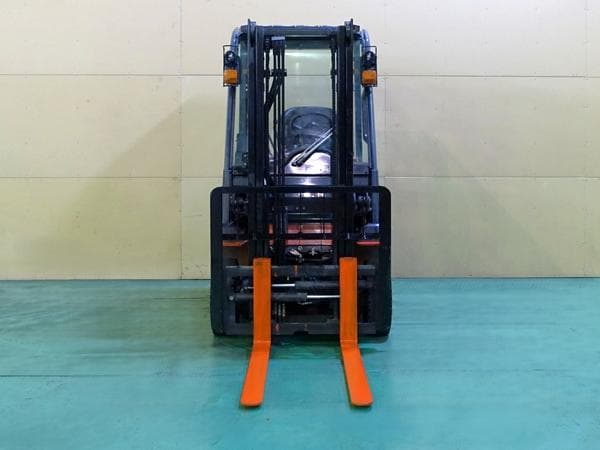 Battery Forklift — Auction (lot 1207-6553262)