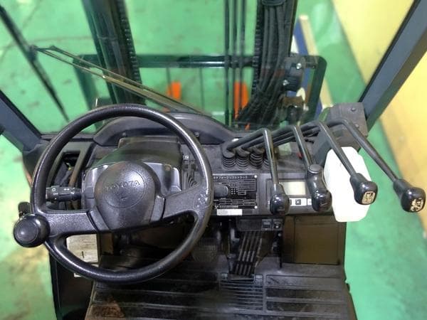 Battery Forklift — Auction (lot 1207-6553262)