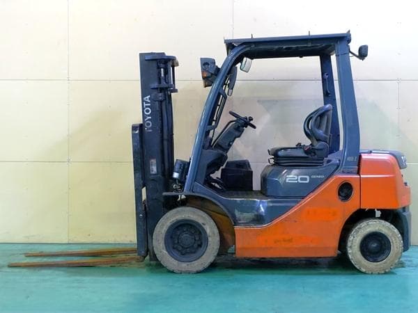 Forklift — Auction (lot 1207-6554176)