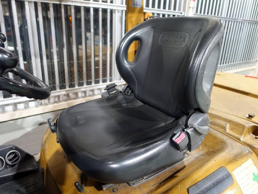Forklift — Auction (lot 1207-6555010)