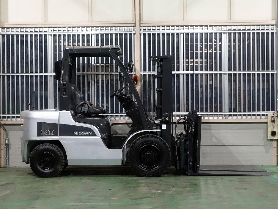 Forklift — Auction (lot 1207-6555104)