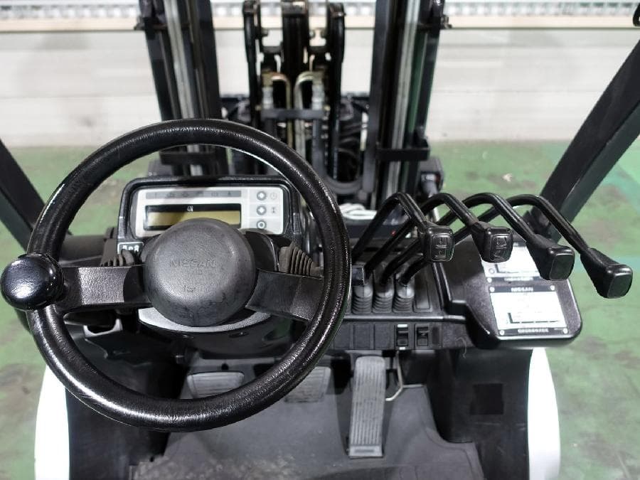 Forklift — Auction (lot 1207-6555104)