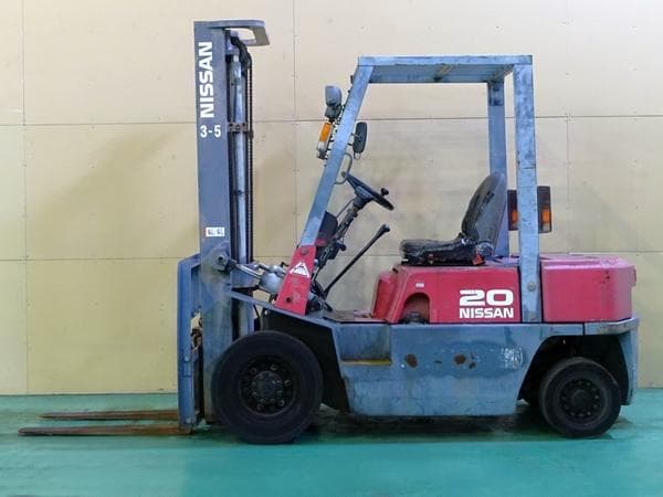 Forklift — Auction (lot 1207-6555911)