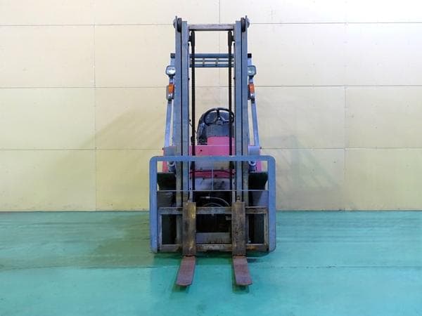 Forklift — Auction (lot 1207-6555911)