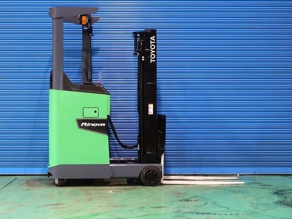 Reach Forklift — Auction (lot 1207-6557629)