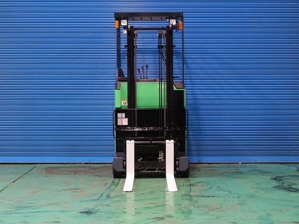 Reach Forklift — Auction (lot 1207-6557629)