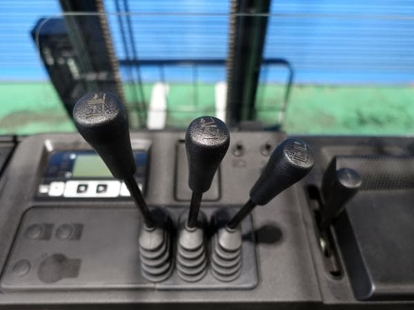 Reach Forklift — Auction (lot 1207-6557629)