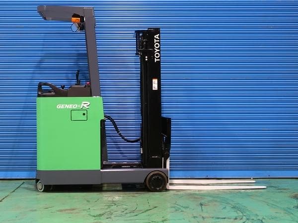 Reach Forklift — Auction (lot 1207-6557631)
