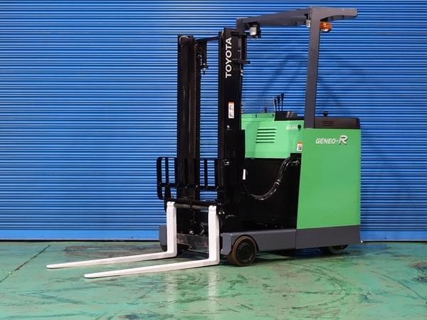 Reach Forklift — Auction (lot 1207-6557631)