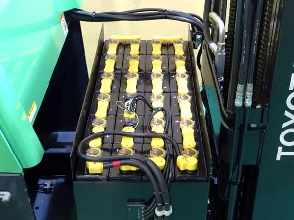 Reach Forklift — Auction (lot 1207-6558294)