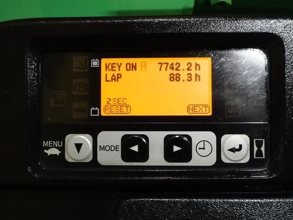 Reach Forklift — Auction (lot 1207-6559197)