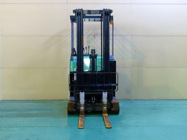 Reach Forklift — Auction (lot 1207-6565290)