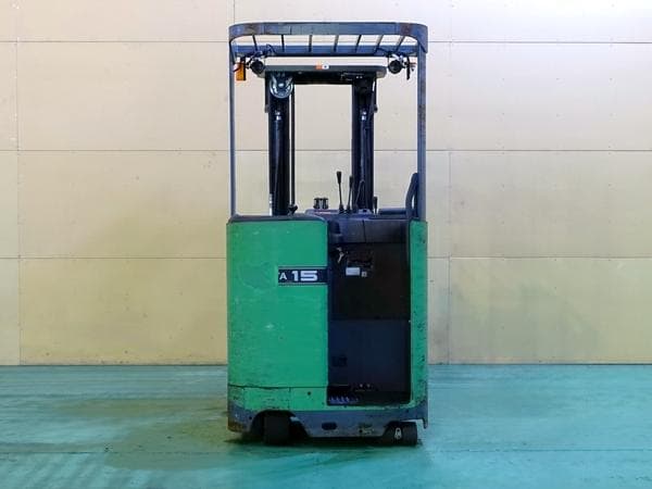 Reach Forklift — Auction (lot 1207-6565290)