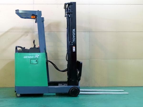 Reach Forklift — Auction (lot 1207-6565654)