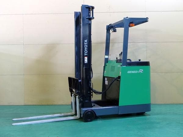 Reach Forklift — Auction (lot 1207-6565654)