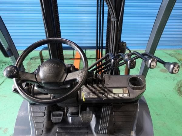 Forklift — Auction (lot 1207-6567229)